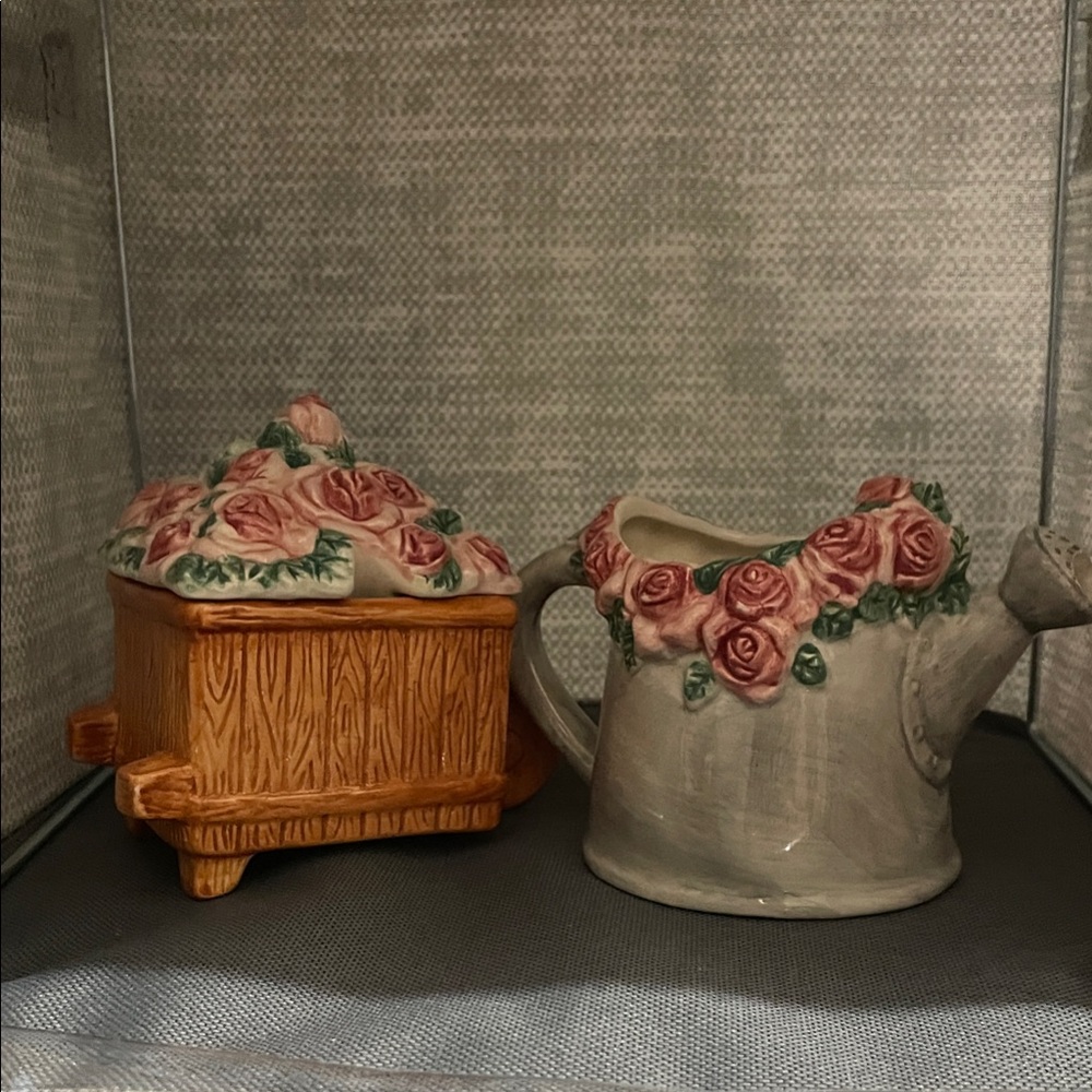 **VINTAGE** Floral Ceramic Sugar & Creamer Set with Roses